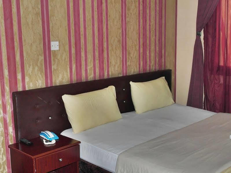 Golden Star Hotel Dubai Buitenkant foto